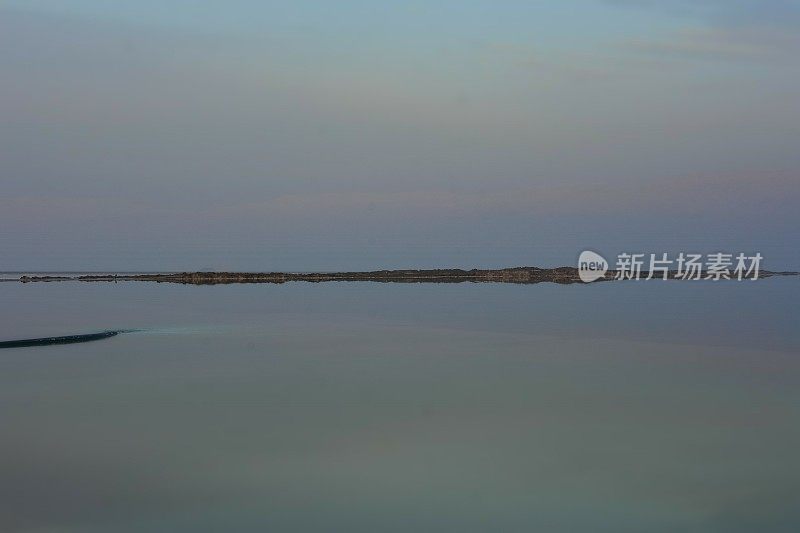 死海边上的水管