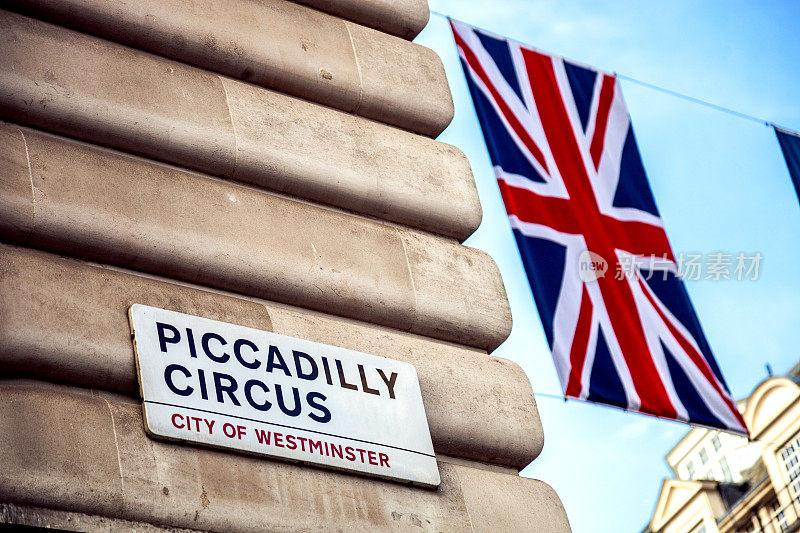 伦敦皮卡迪利广场的路标
