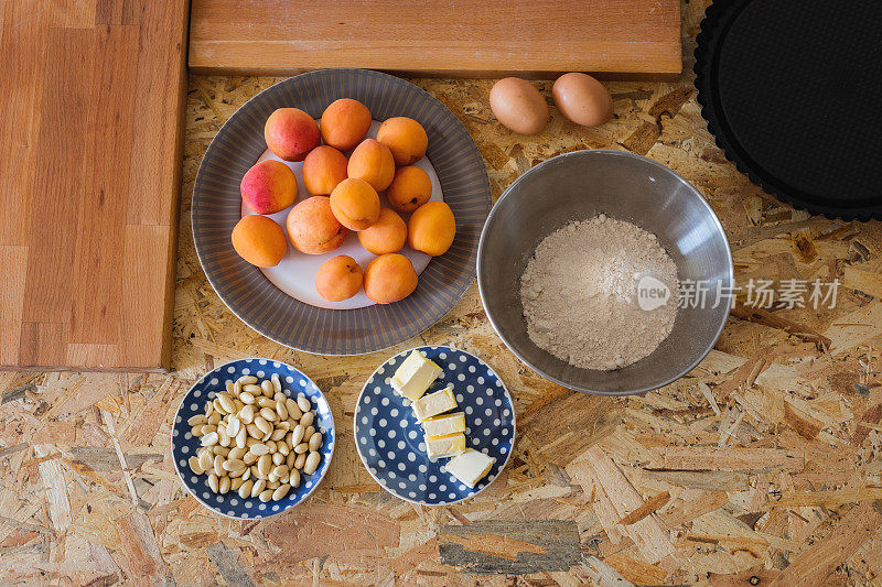 杏子蛋挞-准备杏子派，法国菜