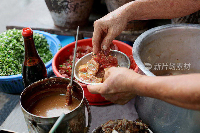 小生意-煲鸡饭