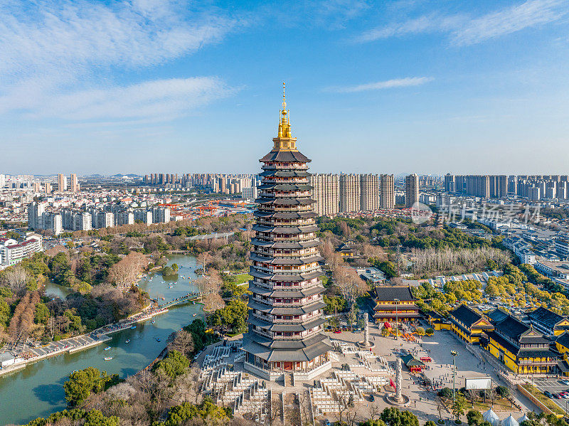 中国江苏省常州红梅公园、文笔塔与天宁寺