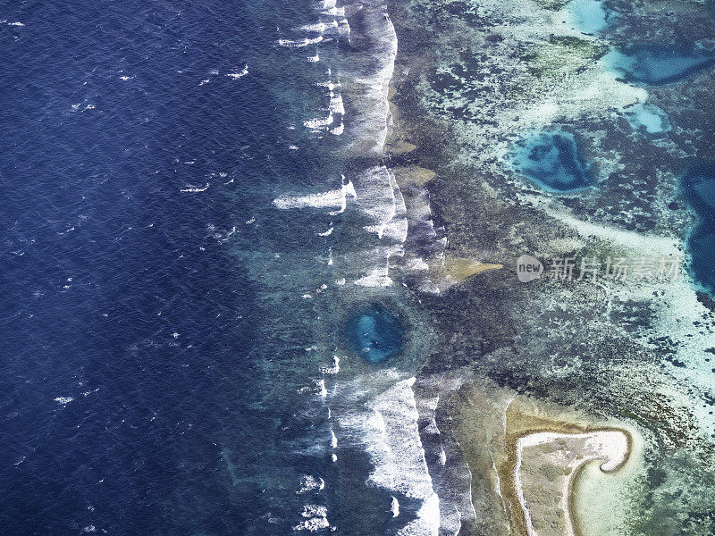 霍特曼阿布罗霍斯群岛的鸟瞰图