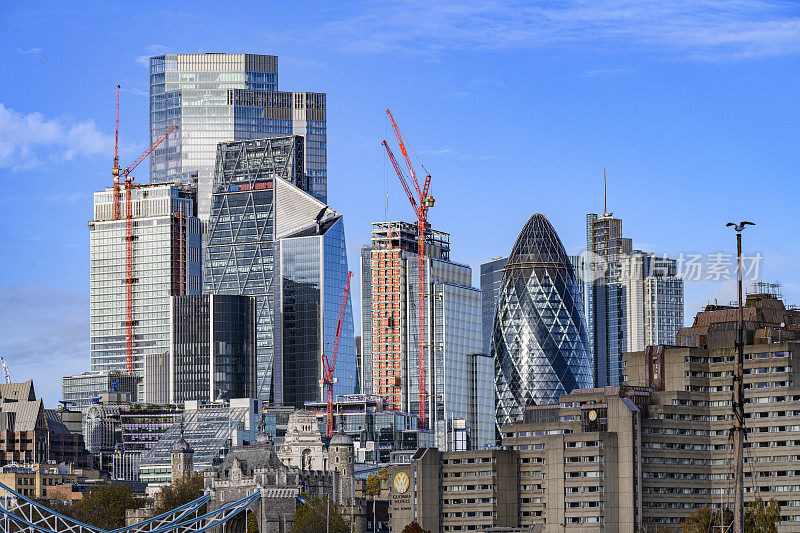 伦敦城，金融区的成长和发展