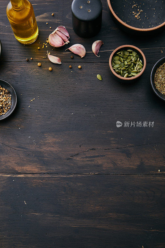 烹饪食材背景，食物准备用各种调味料