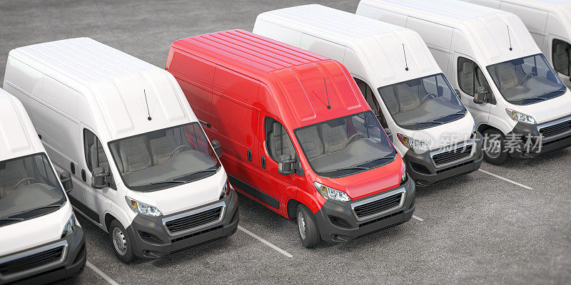 红色货车和一排白色货车。最好的快递和发货服务理念。