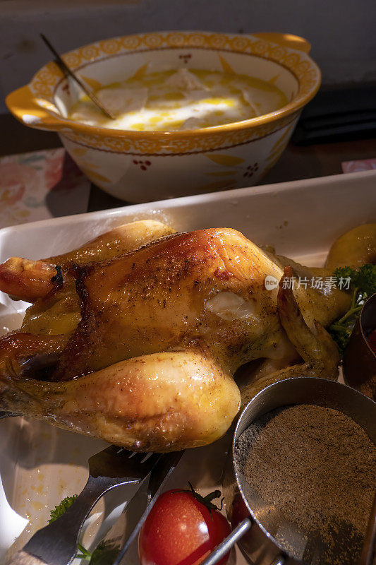 中餐，榴莲烤鸡和豆腐汤