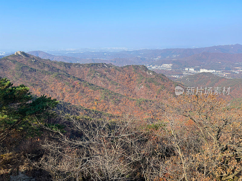 秋天，首尔北汉山国家公园