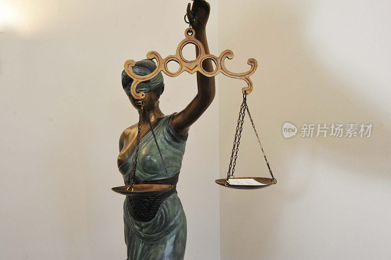 正义女神代表着司法体系中的道德力量
