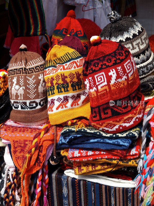 厄瓜多尔奥塔瓦洛市场上的帽子