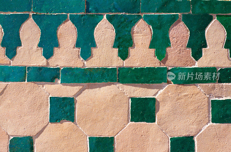 摩洛哥绿色和灰白色瓷砖镶嵌(特写)