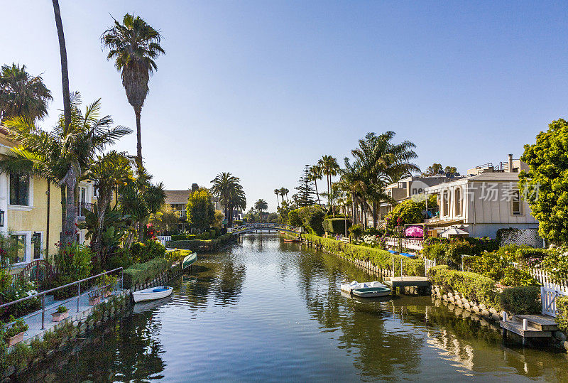 加州威尼斯的古老运河，美丽的生活区