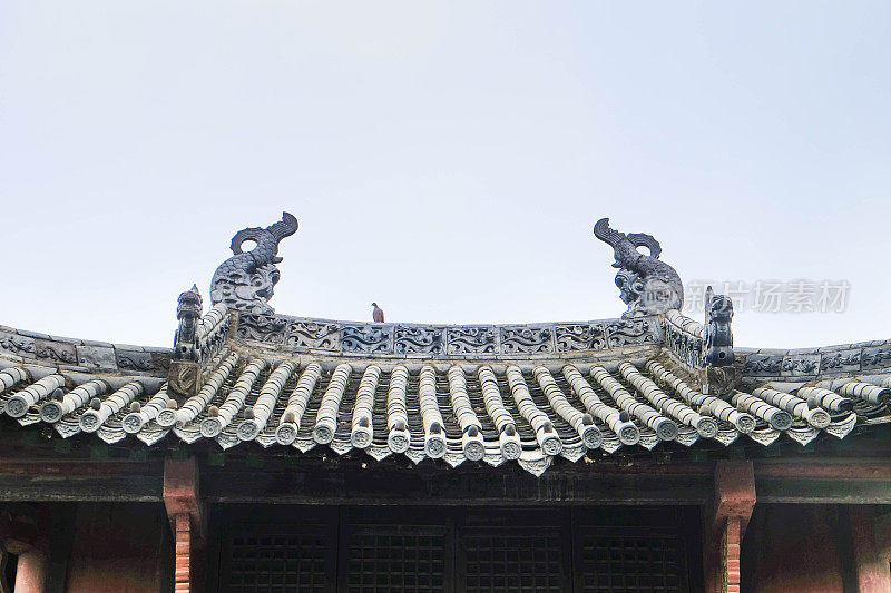 归元寺的雕塑艺术古像是一座佛教寺庙