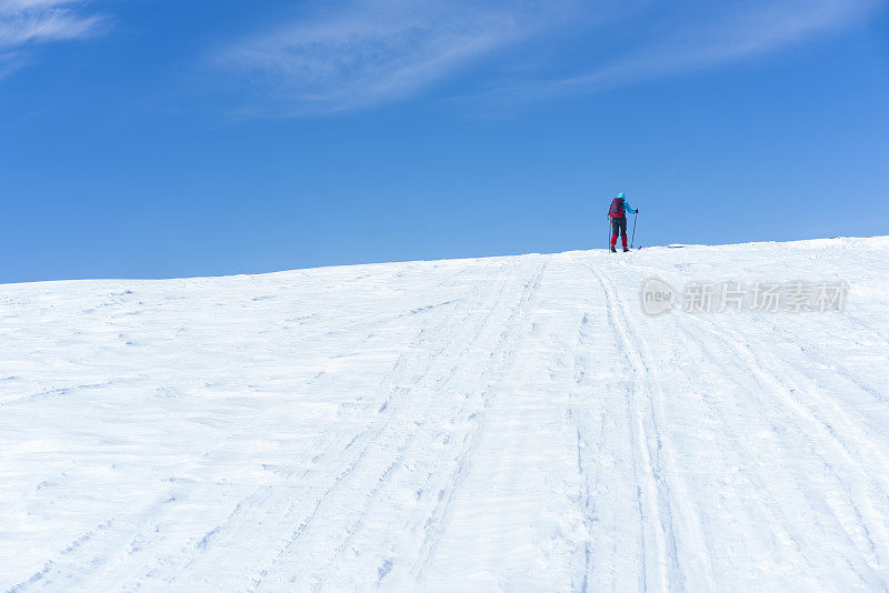 挪威野外滑雪者哈当厄飞机