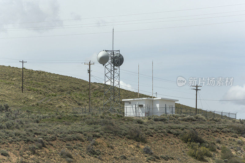 美国犹他州内华达高速公路上的发射机、中继器、基站