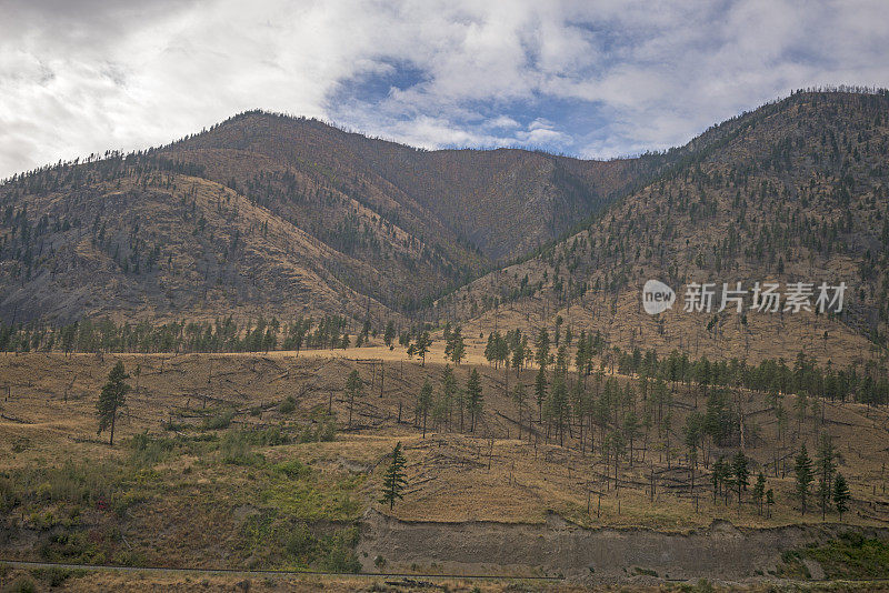 坐火车去落基山脉