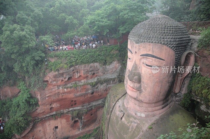 中国四川的乐山大佛