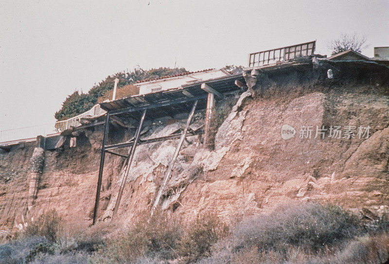 1994年加州洛杉矶北岭地震及其破坏的旧照片