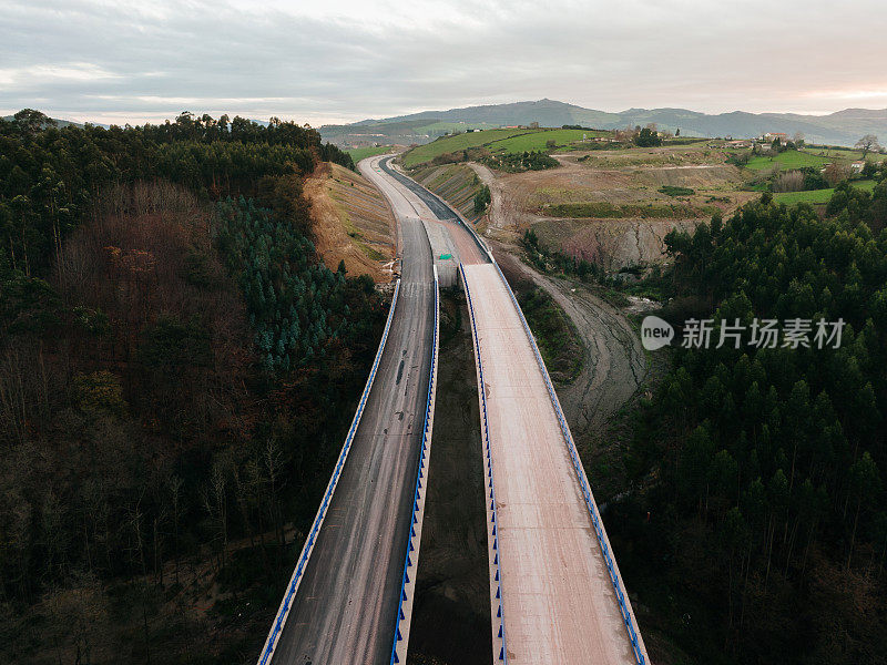 在建公路