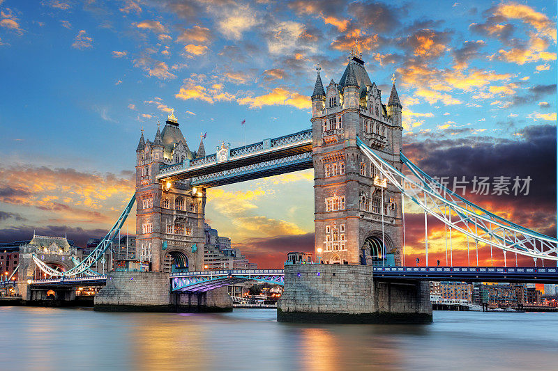伦敦塔桥，英国
