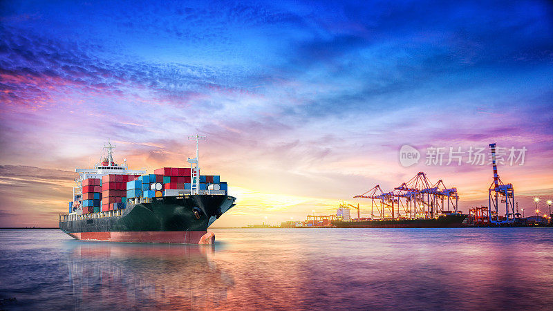 远洋国际集装箱船舶的物流运输、货运、航运