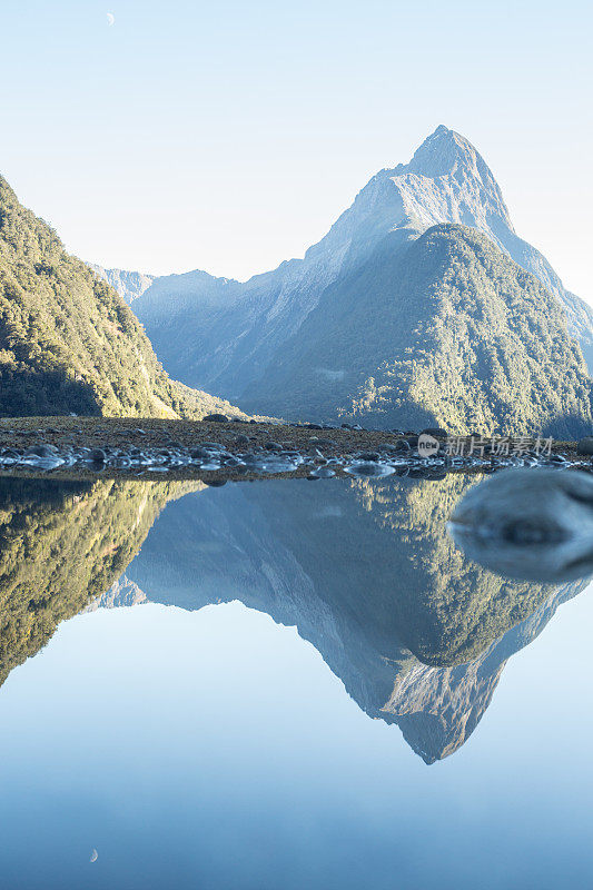 尖顶峰，米尔福德湾，新西兰