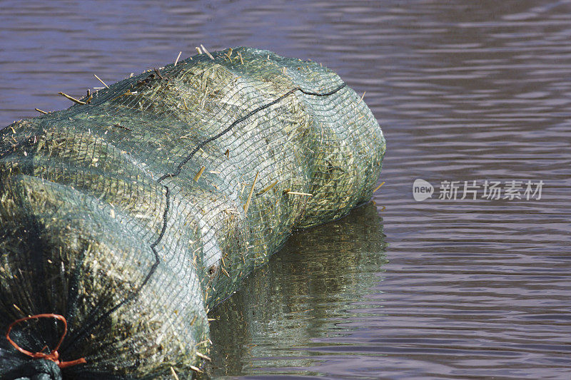 浮杀藻剂麦草捆水处理密闭