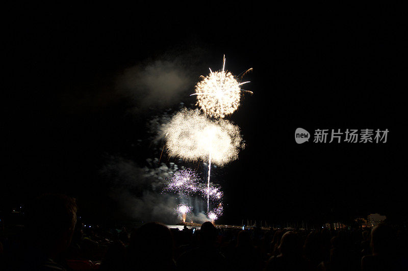 烟花在马略卡岛