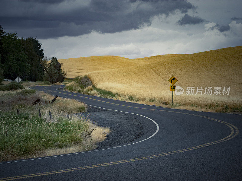 帕卢斯的蜿蜒道路