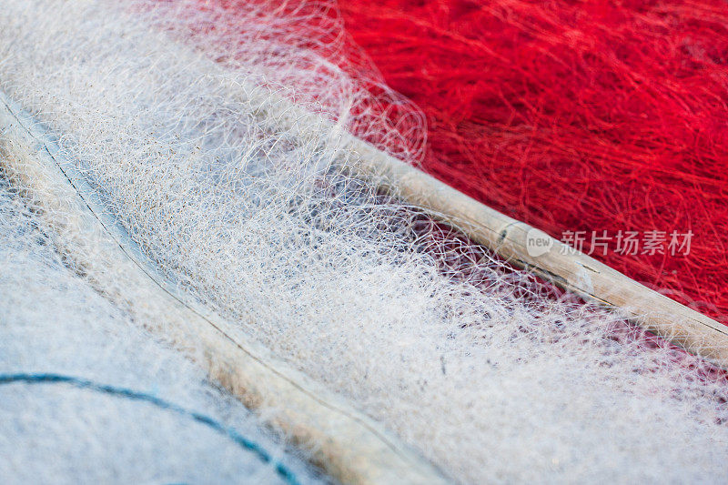色彩斑斓的渔网