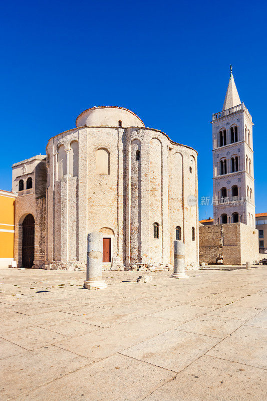 克罗地亚扎达尔老城9世纪的圣多纳图斯教堂