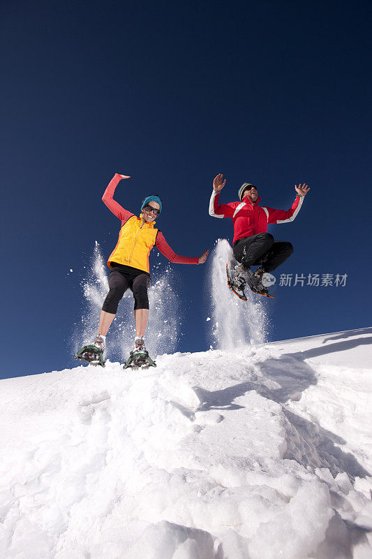 穿雪鞋走路的乐趣