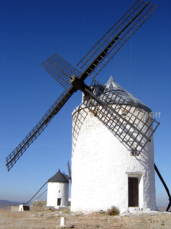 古老的西班牙风车