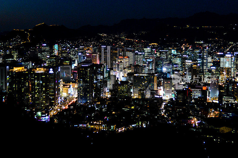 首尔的夜景和城市天际线