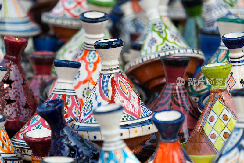 摩洛哥市场上的陶器