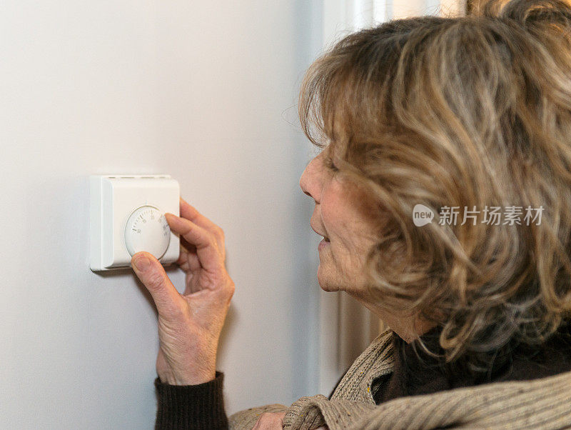冬季采暖:调节家里的恒温器
