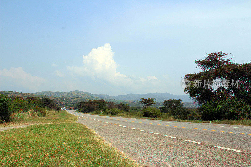 乌干达:port堡和QENP之间的A109公路