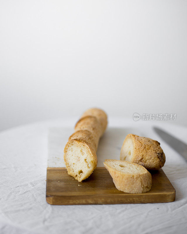 新鲜烘焙的法国无谷蛋白面包