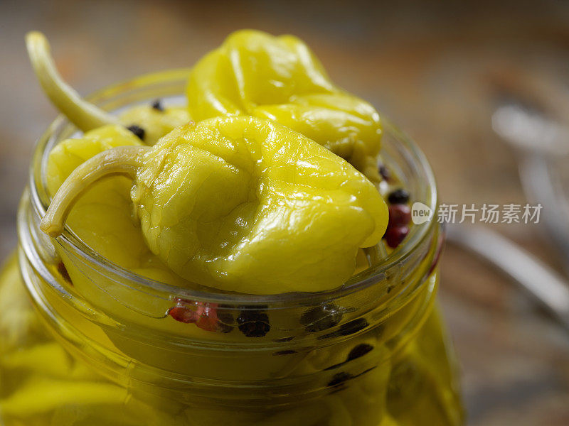 腌辣椒,Pepperoncini