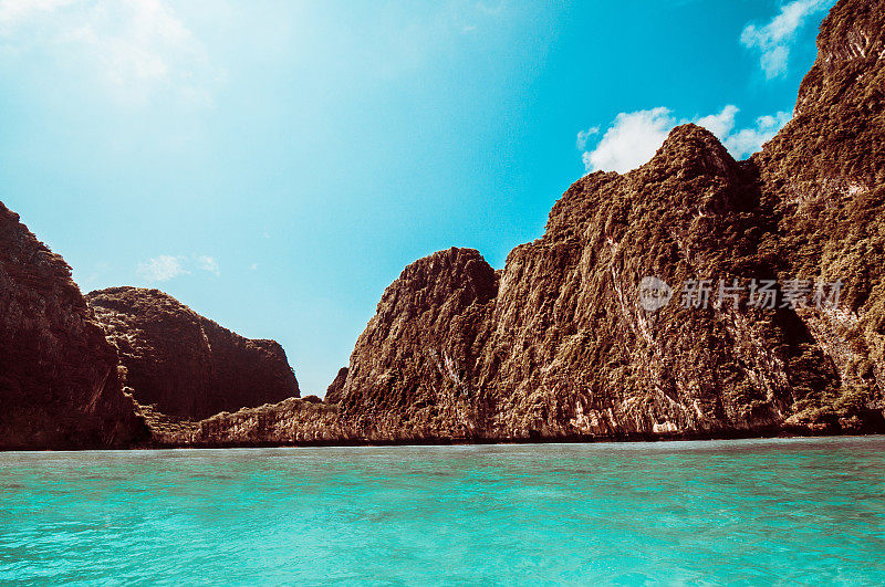 泰国普吉岛美丽的海和山