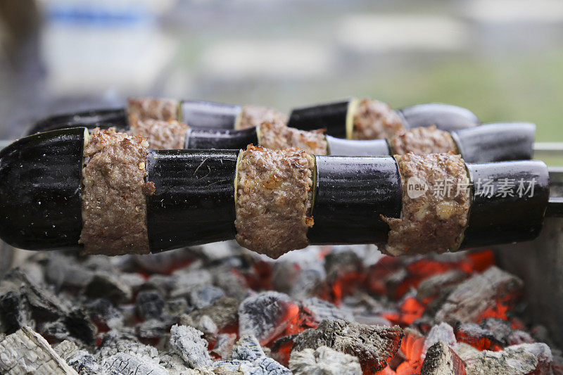 烤茄子kebap。