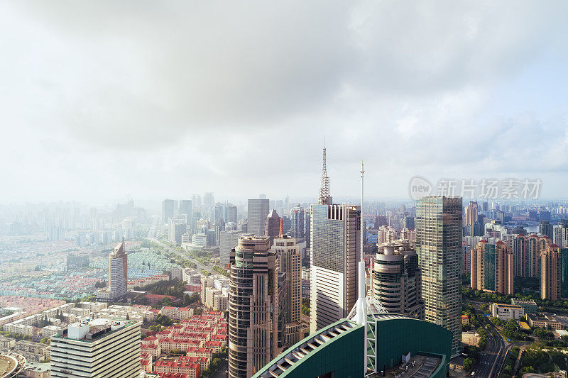 上海天际线鸟瞰图。