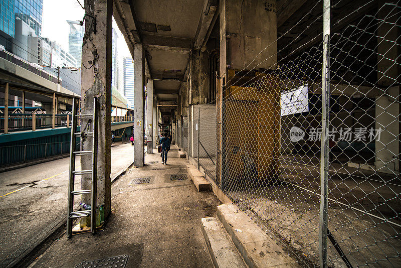 香港观塘旧社区，公寓大楼