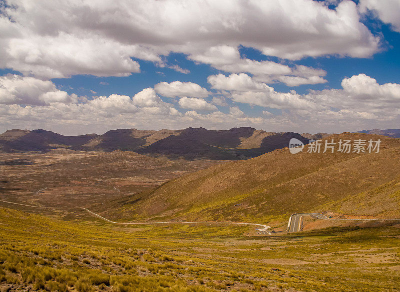 风景和山脉。便通过。