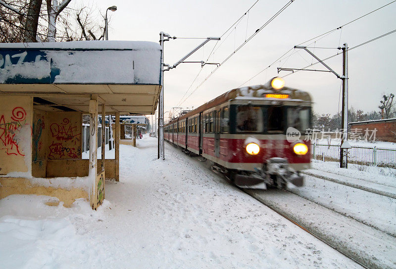 冬季火车站