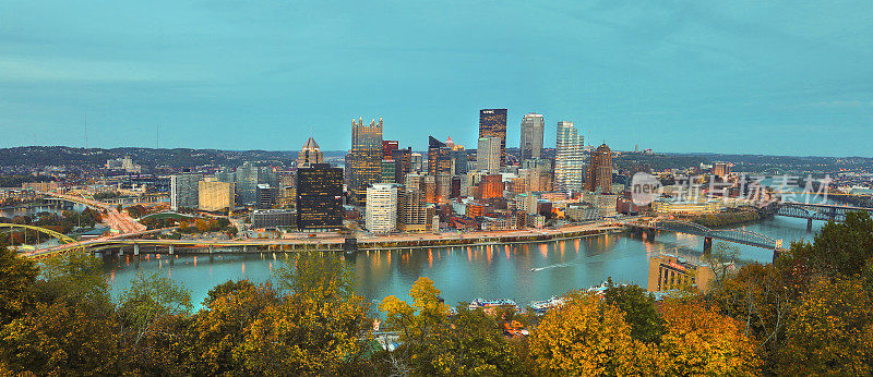 匹兹堡宾夕法尼亚秋季全景