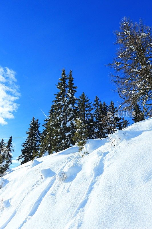 冬季在圣约翰-阿彭多夫Skiamade滑雪胜地