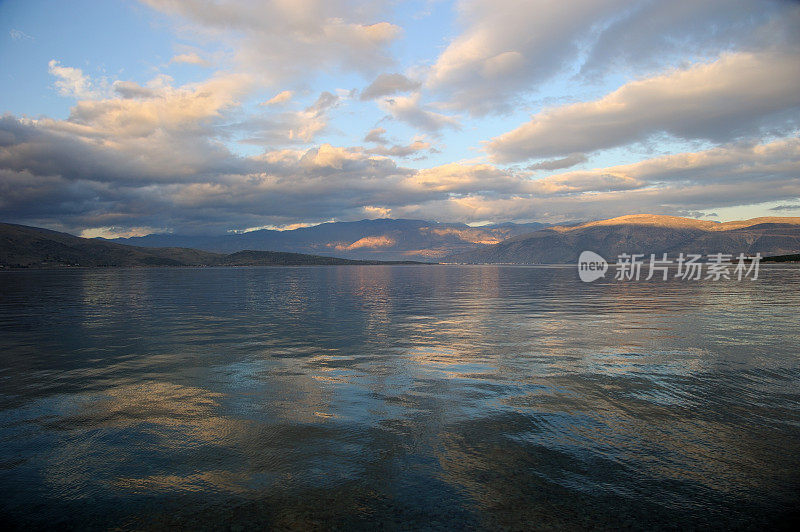 Galaxidi黄昏海景