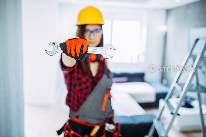 建筑工人的女人