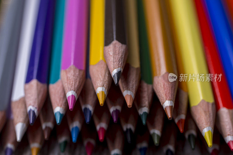 彩色铅笔集