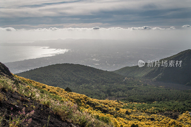 维苏维奥火山的那不勒斯湾